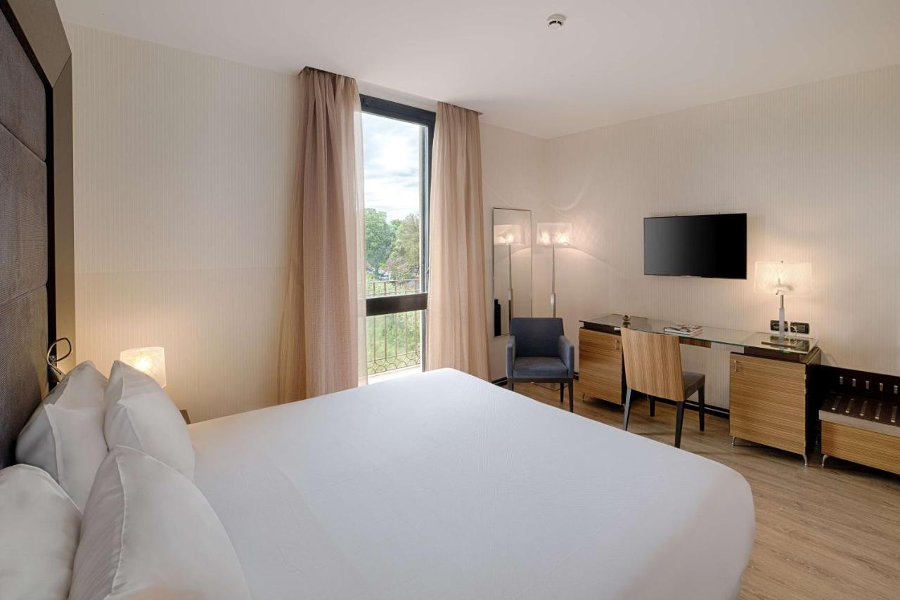 Hotel Nh Siena Esterno foto